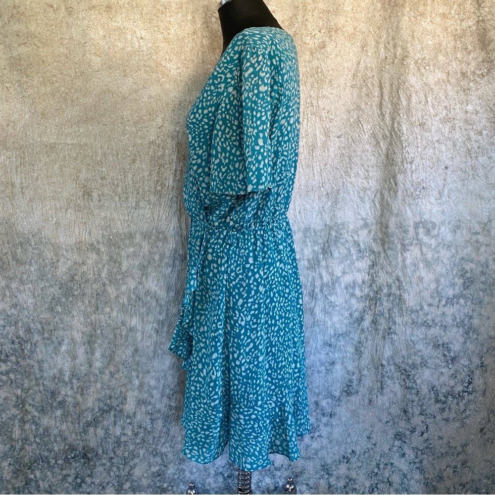 Jun & Ivy turquoise, and white floral Midi Dress - Picture 7 of 11